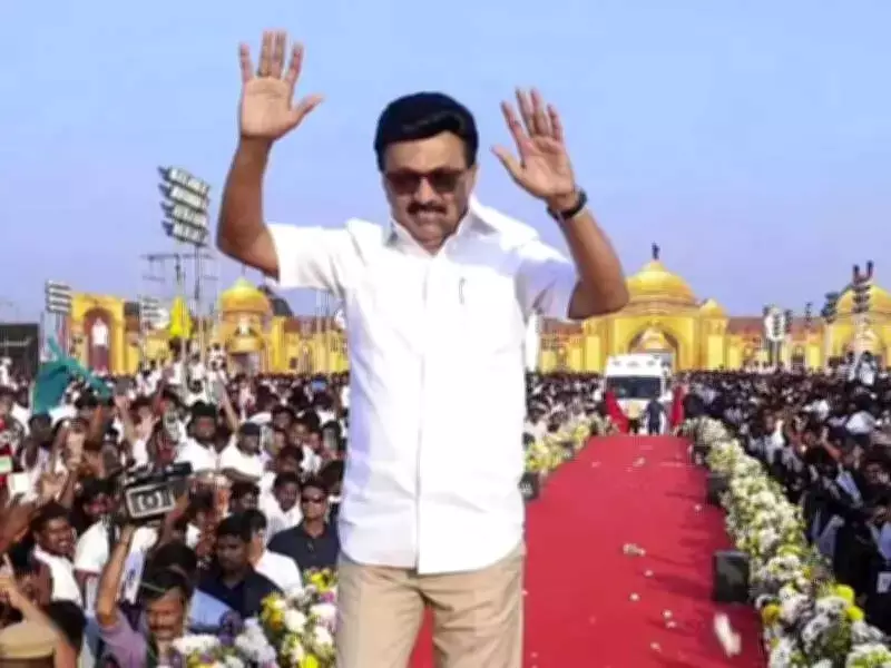 Tamil Nadu Politicians Battle Scorching Heat with Unique Dietary Strategies During Campaigns