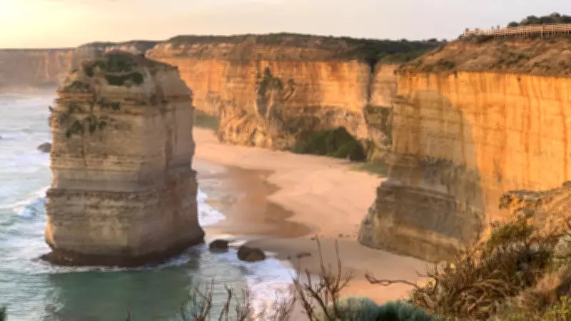 Tectonic Forces Shaped Australia's Twelve Apostles, Study Finds