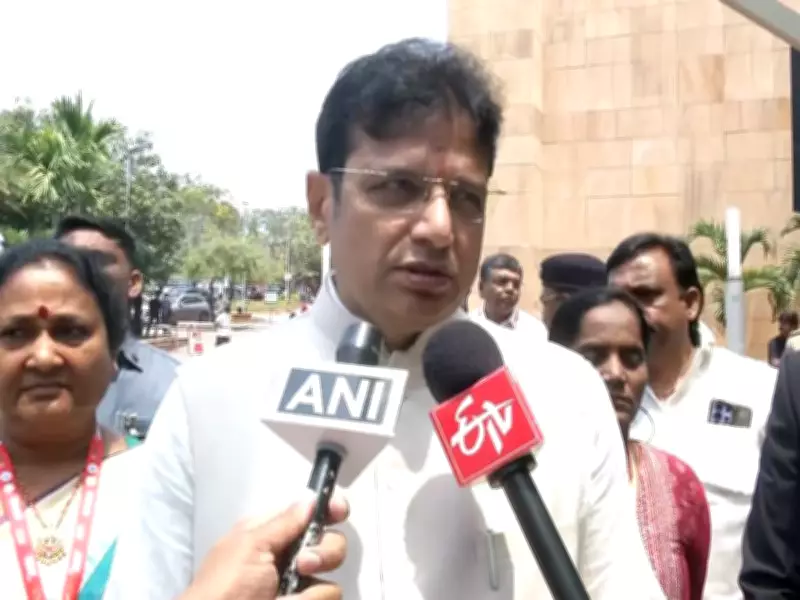 Telangana Minister Urges Textile Sector to Focus on Domestic Market Amid Global Turmoil