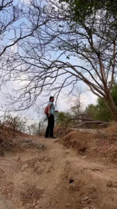 Thane Girl Akshara Goel to Celebrate ICSE Success at Everest Base Camp