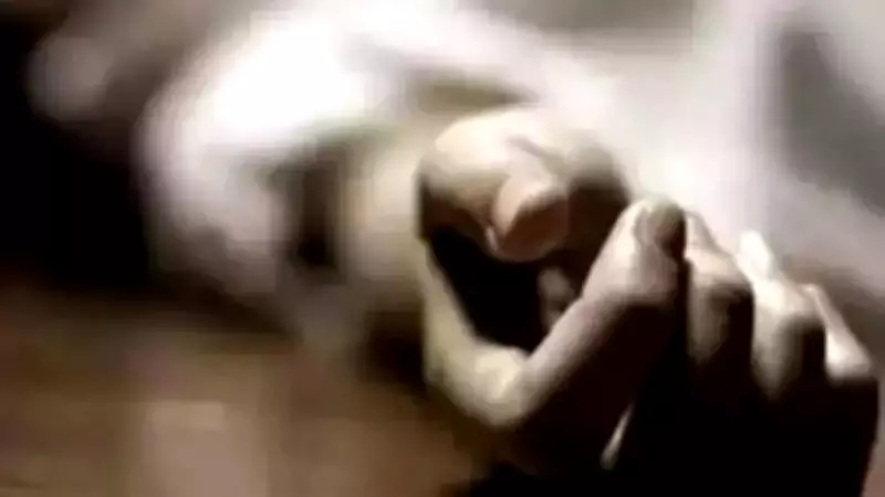 Tragic Nameboard Collapse in Raichur Village Kills Two Children, Injures Three