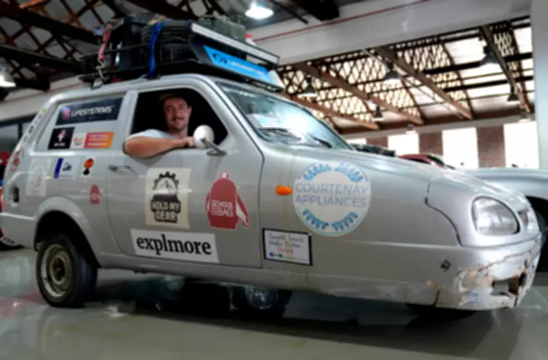 Two Men Drive a Reliant Robin from London to Cape Town, Set World Record