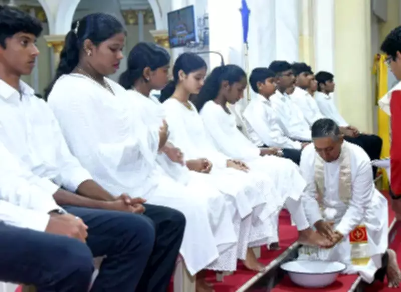 Udupi Diocese Observes Maundy Thursday with Solemn Mass and Foot Washing Ceremony