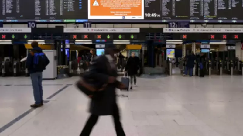 UK Faces 'Great Gen Z Exodus' as Youth Emigration Hits Record High