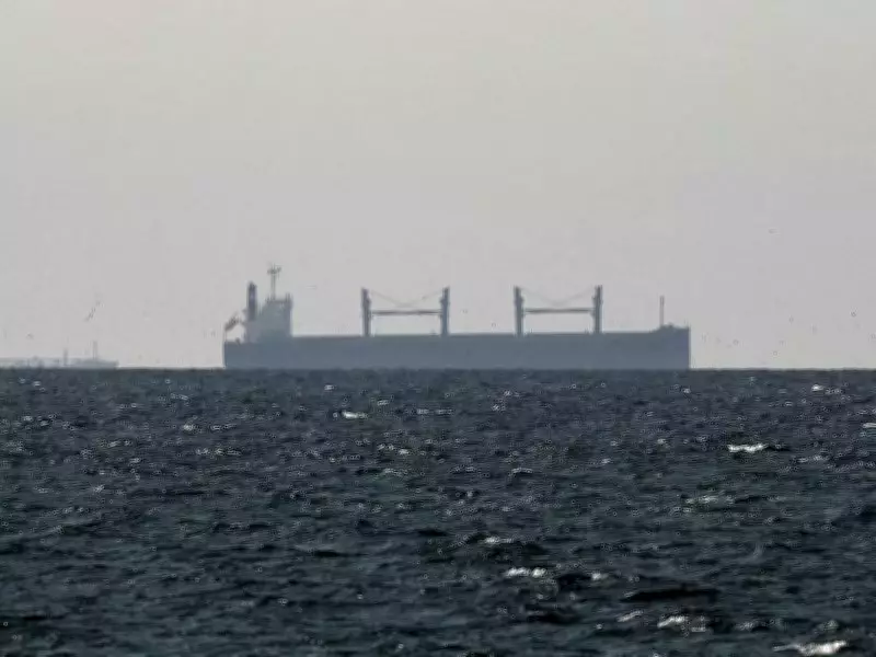 UK-Led 40-Nation Coalition Demands End to Hormuz Strait Blockade