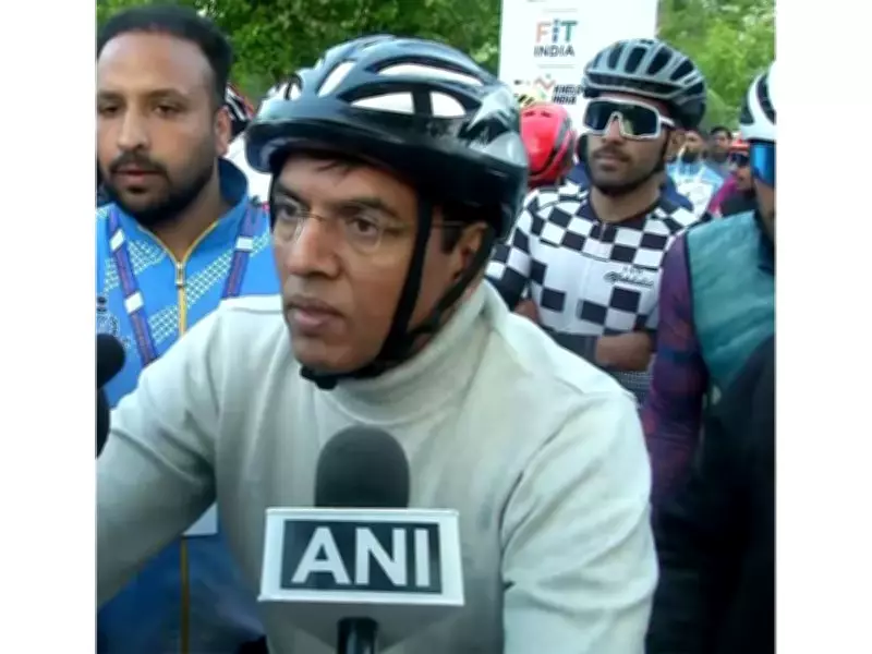 Union Minister Mandaviya Joins Sunday Cycle Drive in Srinagar