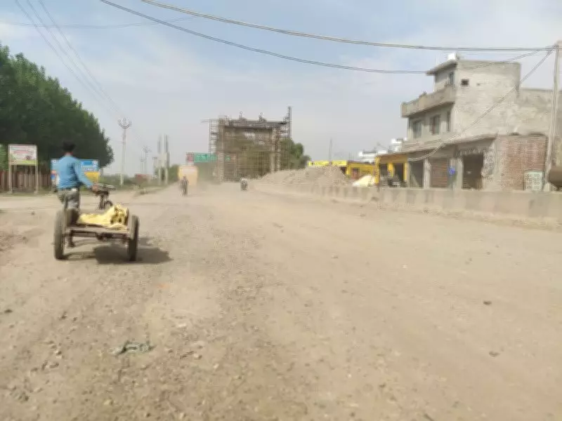 Unpaved Roads Hamper Development in Amritsar's Ramdas Area