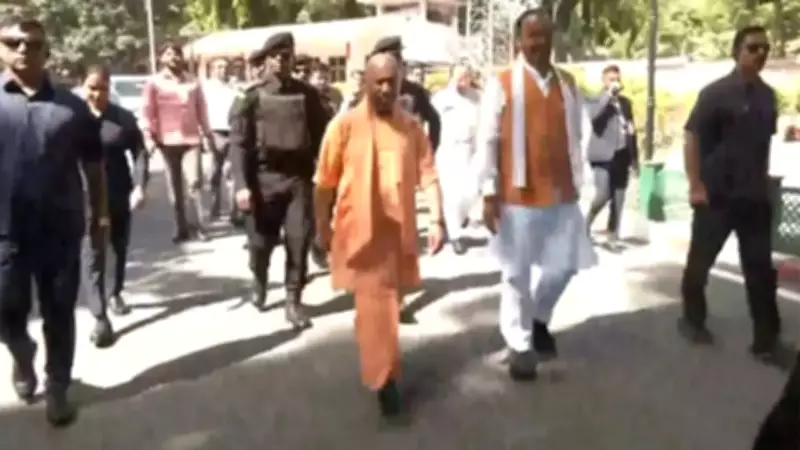 UP CM Yogi Adityanath Leads Protest March After Women's Reservation Bill Fails in Lok Sabha