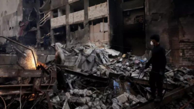 US-Iran Tensions Escalate: Pakistan May Host Talks as US Blocks Hormuz Strait