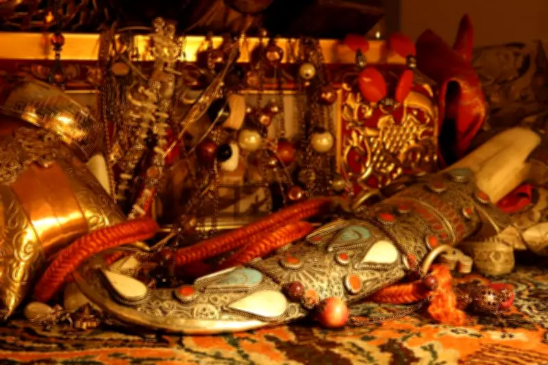 US Returns Over 650 Antiquities Worth Nearly $14 Million to India