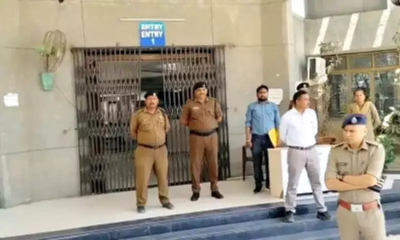 Vadodara RTO Office Targeted by Bomb Hoax, Police Launch Investigation