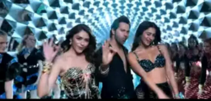 Varun Dhawan Calls 'Wow' His Birthday Jam from Hai Jawani Toh Ishq Hona