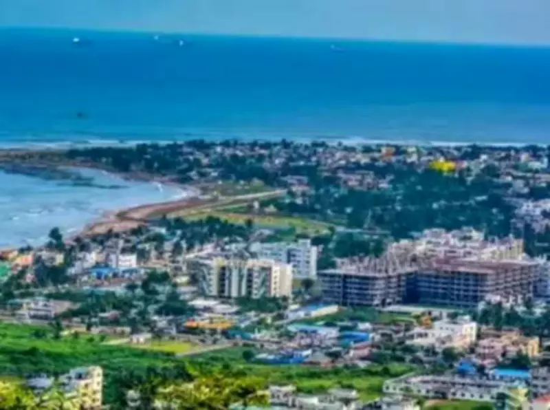 Visakhapatnam Tops Swachh Andhra Rankings, Naidu Calls for Third-Party Audits