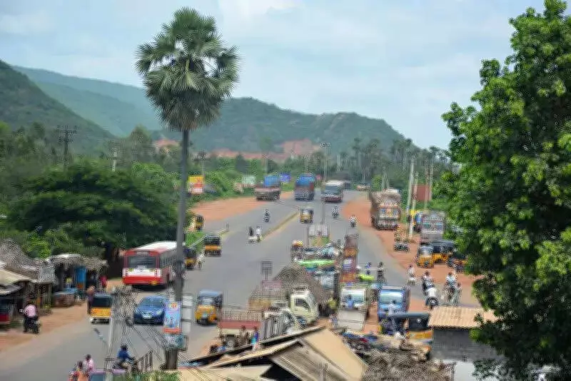 Visakhapatnam's Anandapuram Junction Faces Severe Traffic Gridlock, Flyover Planned