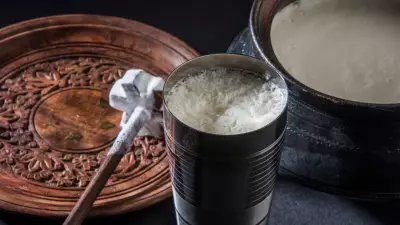 8 Surprising Benefits of Drinking Lassi Regularly in Summer