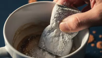 Baking Soda Trick Removes Stubborn Coffee Stains from Mugs
