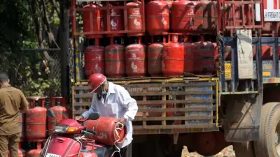 Congress Alleges Fuel Mismanagement Causing Severe Livelihood Crisis in Bengaluru