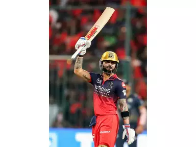 Dinesh Karthik Hails Virat Kohli's Unwavering IPL Consistency