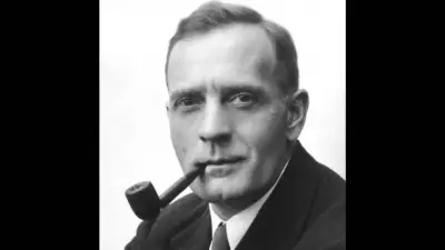 Edwin Hubble's Insight: The Fading Knowledge at the Universe's Edge