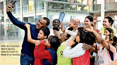 Football Legends Gullit, Figo & Cafu Predict World Cup Favorites at Laureus Awards