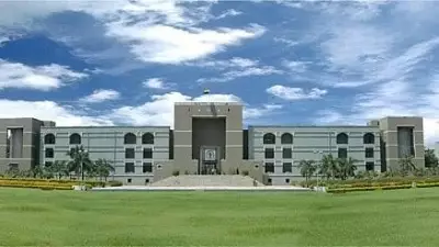 Gujarat HC Objects to IIT Student's Attire in Courtroom