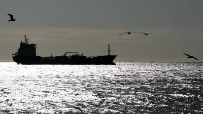 India Grants Waivers for Select Ships to Transport Cargo from Iran Amid Sanctions