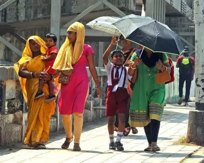 Maharashtra Heatwave Intensifies: Akola Hits 44.2°C, Thunderstorms Forecast