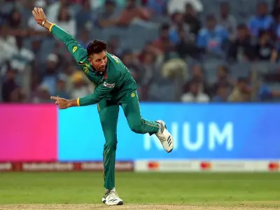 MI Sign Maharaj as Santner's Replacement in IPL; All-Rounder Suffered Shoulder Injury