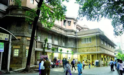 Mumbai's KEM Hospital Proposes 42-Storey Tower with Helipad Amid Heritage Constraints