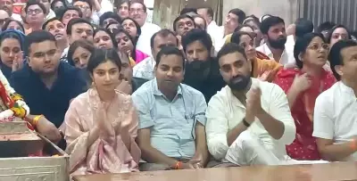 Sara Ali Khan and Arjun Kapoor Visit Ujjain's Mahakal Temple