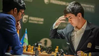 Sindarov's Knight Sacrifice Stuns Praggnanandhaa, Caruana Leads Candidates