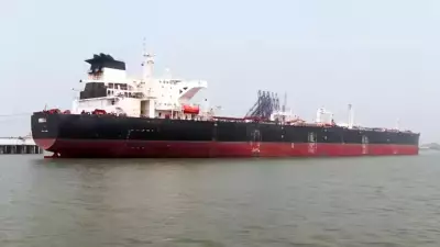 US-Sanctioned Tanker Carrying Iranian Oil Reroutes from India to China Amid Payment Issues