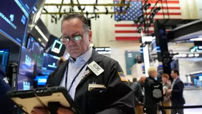 US Stocks Slump as Iran Deadline Sparks Market Jitters, Tech Drags, Oil Spikes