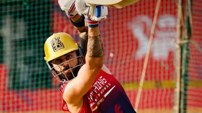 Virat Kohli Battles Knee Concern Ahead of RCB vs LSG IPL 2026 Clash