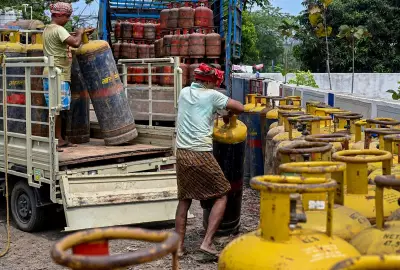 West Asia Crisis Triggers Sharp Hike in Jet Fuel and Commercial LPG Prices in India