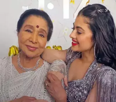 Zanai Bhosle Reveals Phone Wallpaper with Grandmother Asha Bhosle