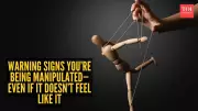 10 Warning Signs You’re Being Manipulated Even If It Doesn’t Feel Like It