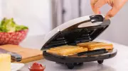 5 Creative Kitchen Hacks: MasterChef Reveals Sandwich Maker Uses Beyond Sandwiches
