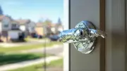 Aluminium Foil Door Handle Hack: Viral Trend's Science & Security Claims Analyzed