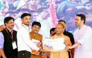CM Yogi Adityanath Criticizes Caste-Based Politics, Honors Ahilyabai Holkar in Muzaffarnagar