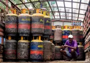 Delhi Government Mandates LPG Supply to Businesses Only After PNG Connection Application