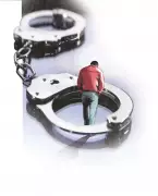 East Champaran Police Crack Down on Hooch Tragedy Gang, Arrest Mastermind Supplier