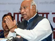 Election Commission Issues Stern Notice to Congress Chief Kharge Over 'Terrorist' Remark Against PM Modi