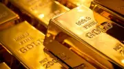 Gold Futures Drop to Rs 1.49 Lakh/10g Amid Oil Surge and US-Iran Tensions