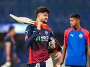 Gujarat Titans Arrive in Delhi for Crucial IPL 2026 Clash Against Capitals