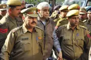 HC Grants Bail to Rampal in 2014 Violence Case, Warns Against Mob Mentality