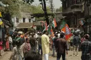 Kolkata Sees Political Clashes Between TMC and BJP Supporters in Multiple Areas