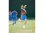 Kuldeep Yadav Vows Early Wickets as Delhi Capitals Prepare for Mumbai Indians Clash