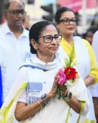 Mamata Banerjee Inverts 2011 Slogan, Demands 'Revenge, Not Change' in Bengal Polls