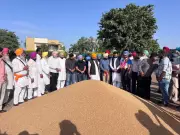 Mundian Reviews Grain Procurement Operations at Sahnewal Market in Ludhiana